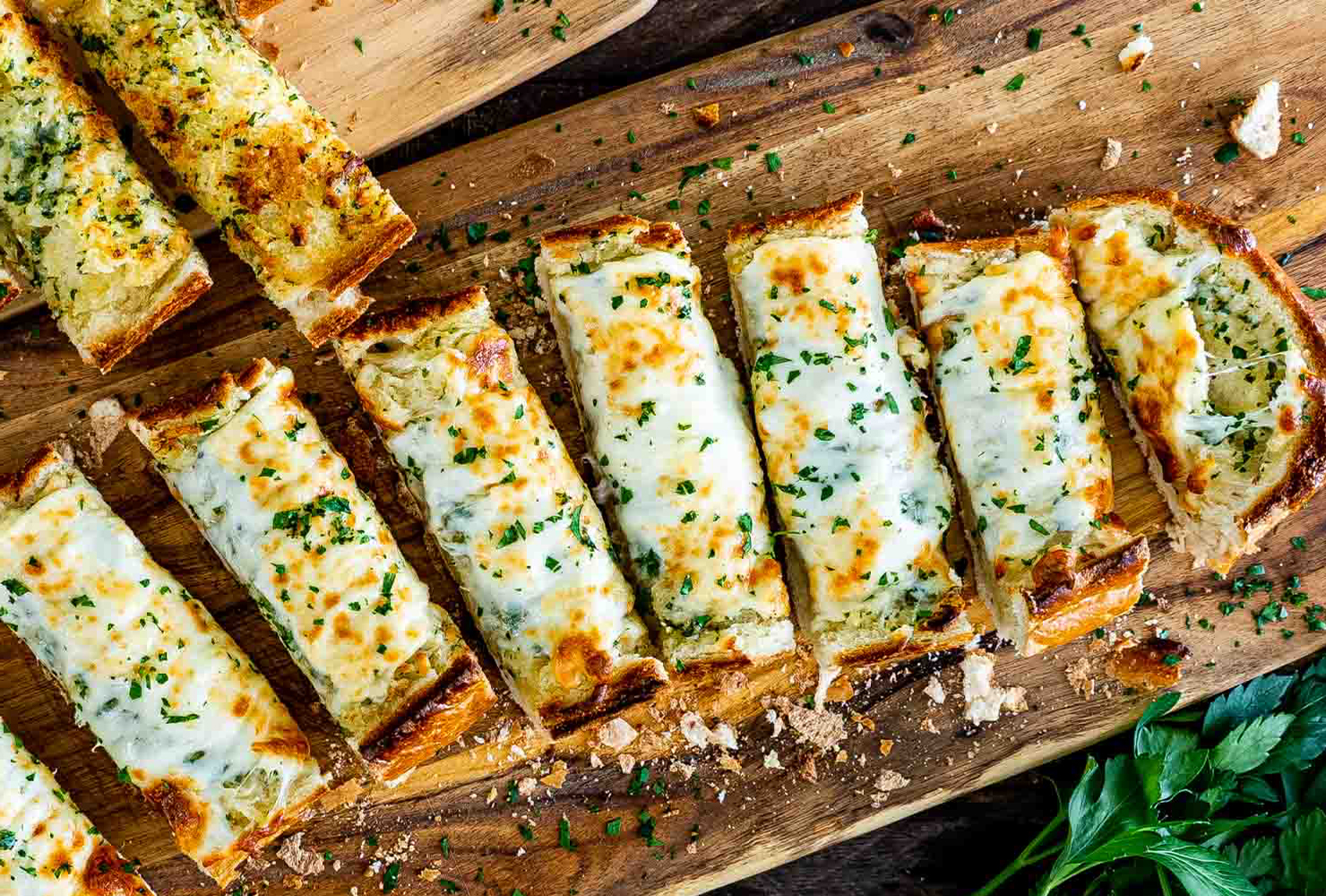 Cheesy Garlic Loaf